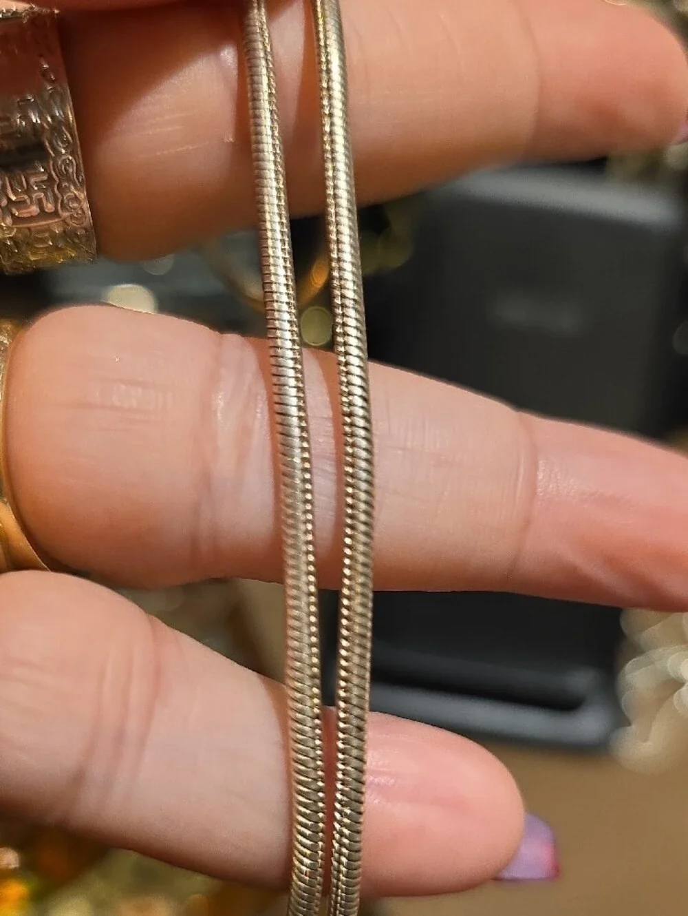 Unbranded Gold Tone Snake Chain Necklace - Classic Everyday Style